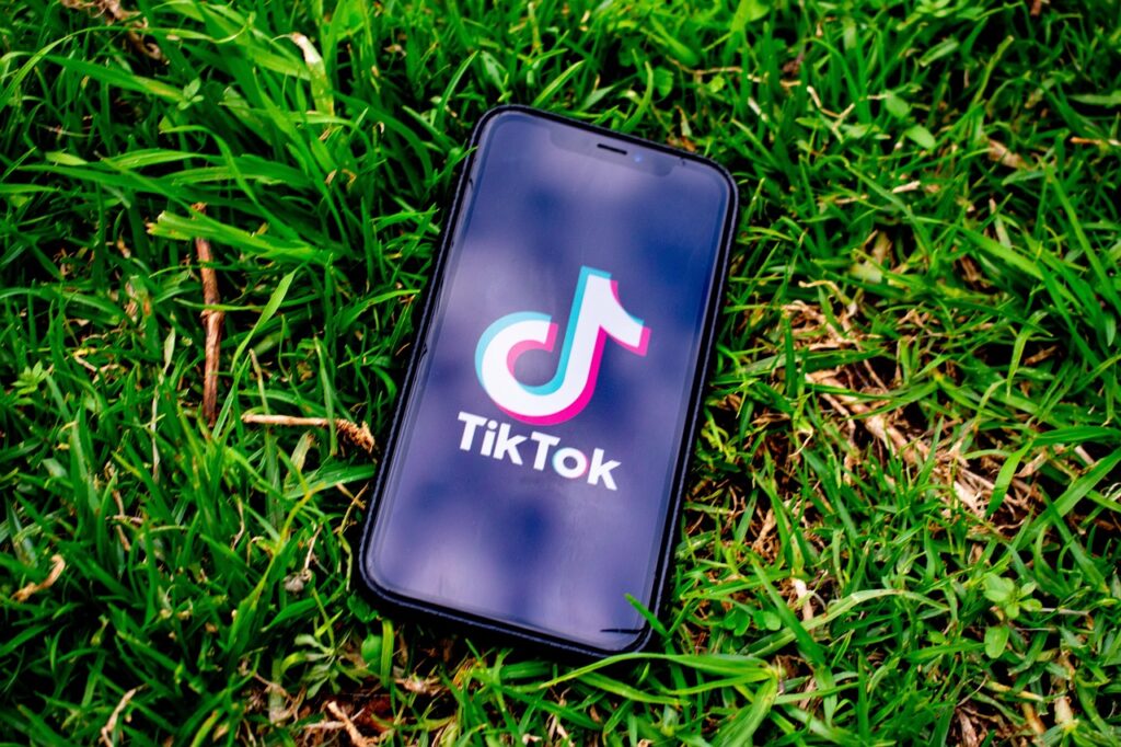 tiktok, social media, app, tik tok, smartphone, iphone, mobile, internet, technology, digital, communication, apple, social, multimedia, screen, phone, youth, application, tiktok, tiktok, tiktok, tiktok, tiktok, tik tok, tik tok, tik tok, tik tok